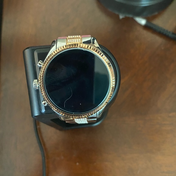 Mk touch screen watch - Picture 5 of 5